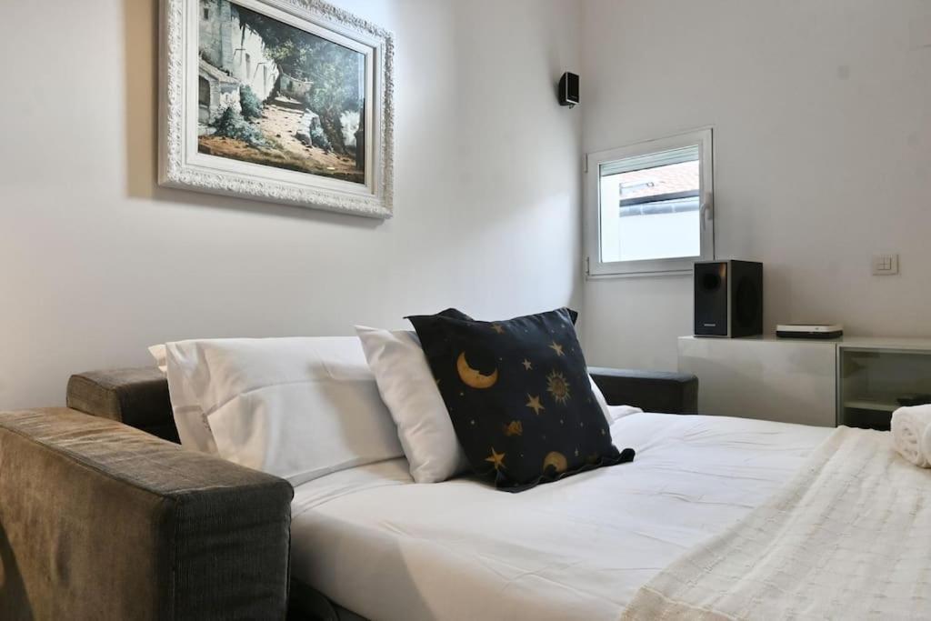 For You Rentals Apartamento Temporal Con Encanto A Pocos Metros Del Sol Myr13 Madrid Ngoại thất bức ảnh