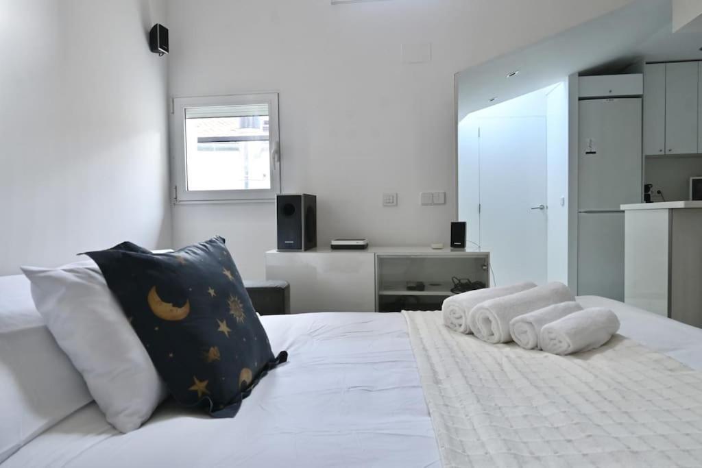For You Rentals Apartamento Temporal Con Encanto A Pocos Metros Del Sol Myr13 Madrid Ngoại thất bức ảnh